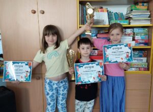 Puchary i dyplomy dla naszych przedszkolaków za udział w  II edycji konkursu „Uwolnij swój talent”